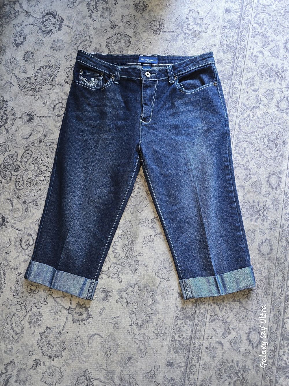 Blu Vineyard Dark Wash Women's Capri Jeans Size 10